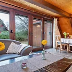 Gemuetliches Nurdachhaus Bodensee *