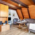 Gemuetliches Nurdachhaus Bodensee * Immenstaad am Bodensee