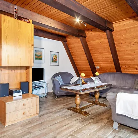 Gemuetliches Nurdachhaus Bodensee 度假居 博登斯边的伊门施塔特